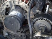 32 remove idle pulley bolt