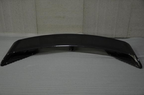 100% carbon fiber spoiler