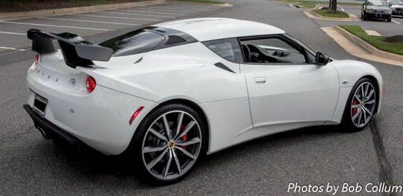 Lotus Evora with GT4 wing.