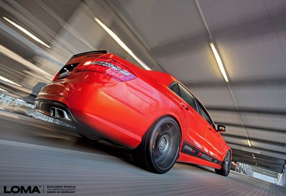 Mercedes E63 AMG 4-Matic with LOMA GT1 Superlight Performance Wheels made in Germany.
www.lomawheels.com