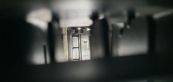 FRONT RIGHT CENTER VENT FLAP IS CLOSED ALL THE TIME (there's no dark space dark space on the left side of the flap? This flap also swivels counter clockwise to open and clockwise to close. It remains this way even if you turn the AC full blast or play around with all of the climate control settings!
