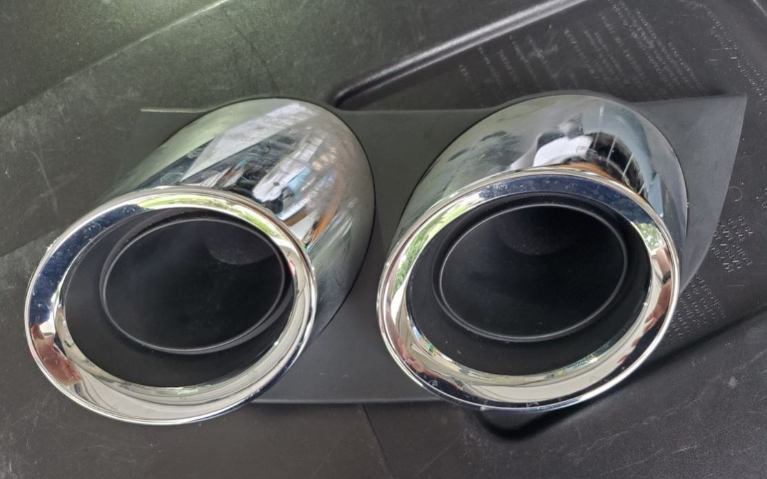 2021 SQ5 Fake exhaust tip removal AudiWorld Forums