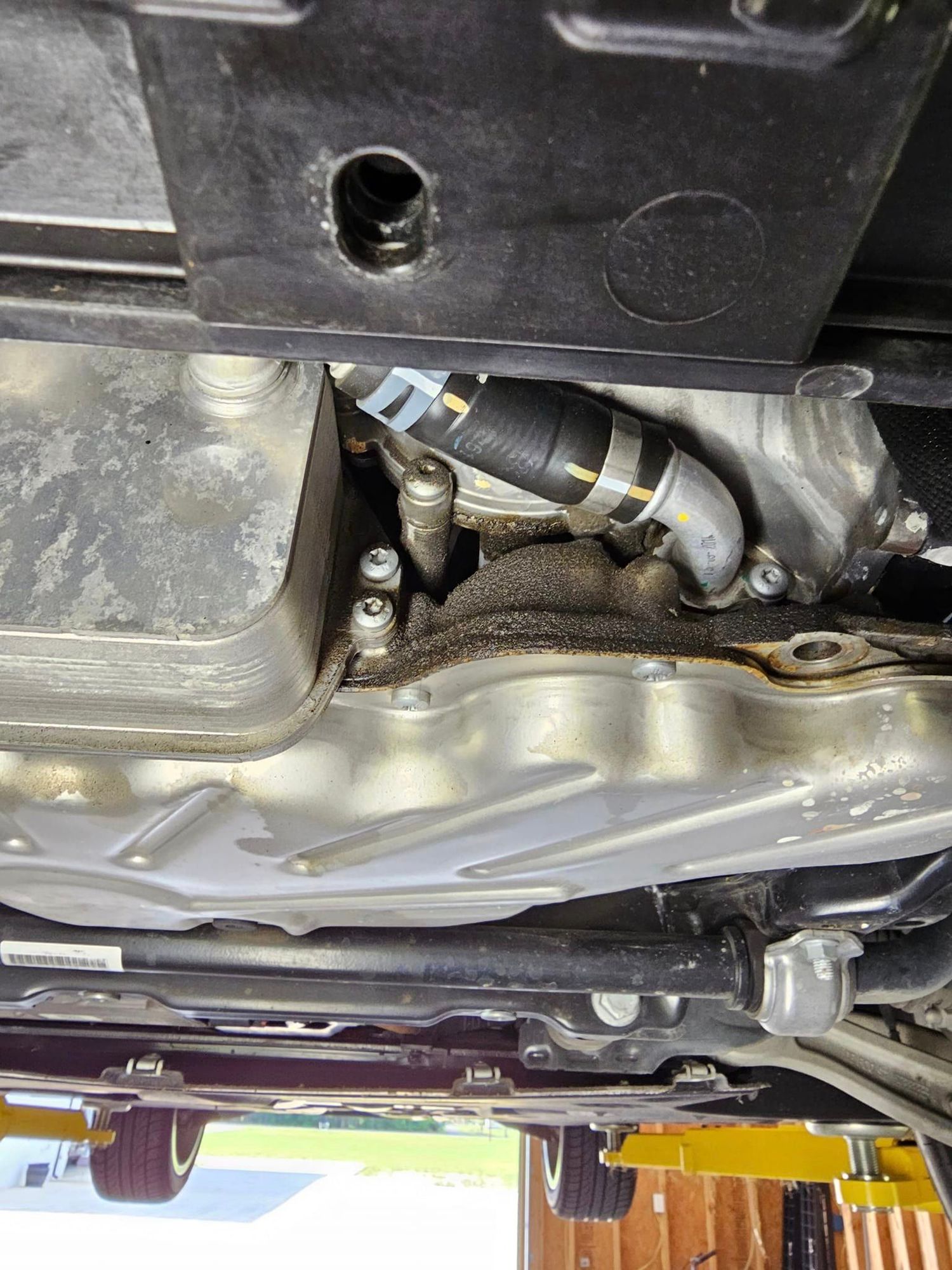 Massive Oil Leak: My Audi A3 8P Is Leaking Oil - wqqaff0