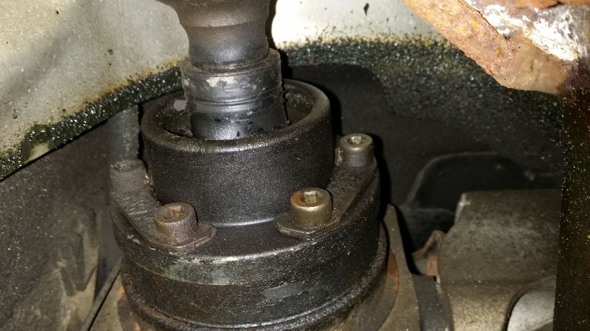 Driveshaft issue or differential seal? AudiWorld Forums