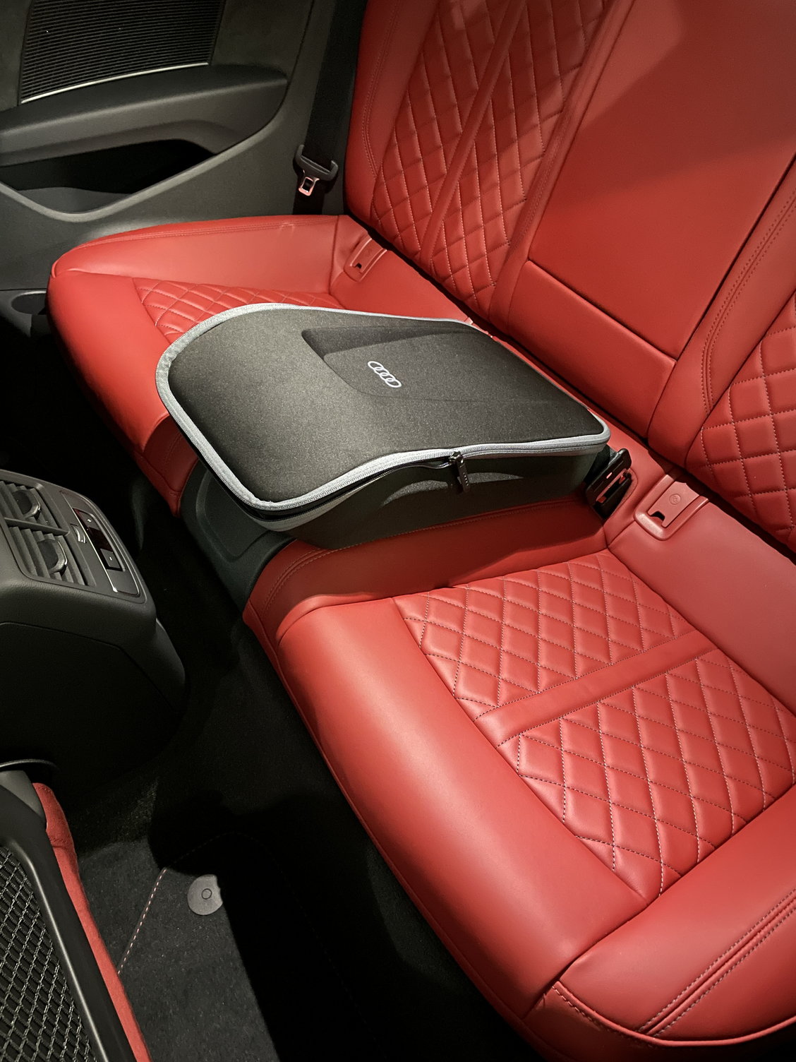 Emergency Flash Button Cover Carbon Fiber Emergency Flash Button Cover for Audi  Q5 2018-2023 Interior Accessories