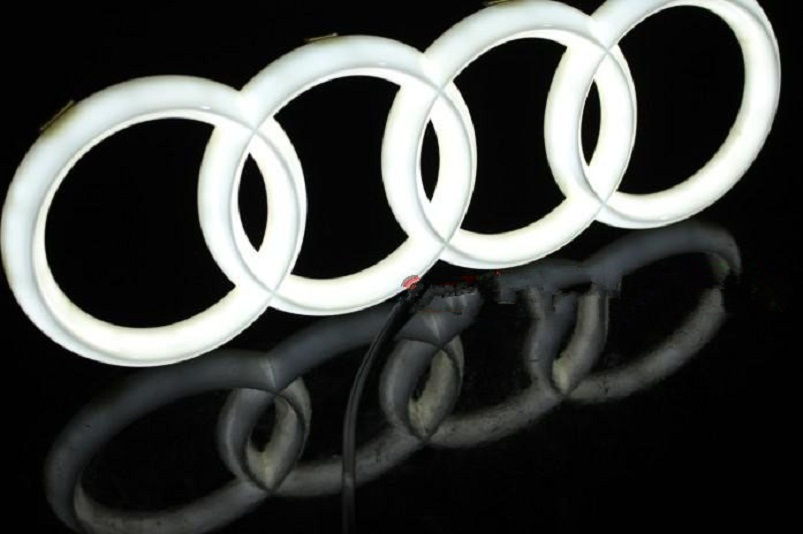 Light up Audi logo - AudiWorld Forums