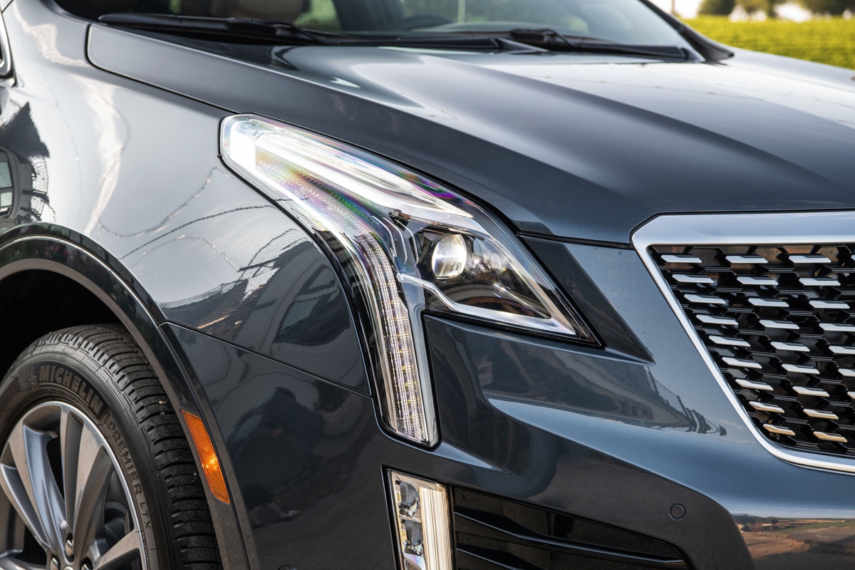 2021 cadillac xt5 preview pricing release date