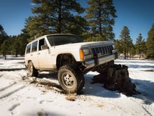 flexin those Cherokee muscles! (sway bar links still connected)
