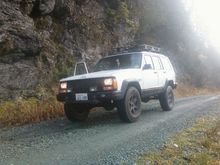 by mt baker in washington with 2 1/2 in front 3 1/5 in rear and 31in tires