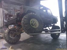 Poser picture. YEA!! BOOMER SONNER FLEX!!