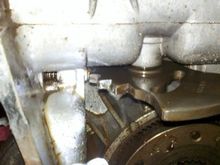 Detent plug holding the sector from moving (WTF?)