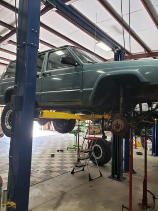 My 98 classic finally getting the IRO 4" Premium short arm kit put on 