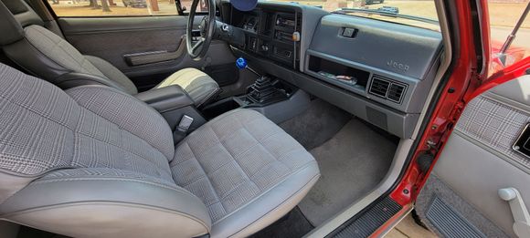 Both seats are the rocking style.