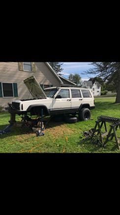Swapping long arms onto my old 2000 XJ 