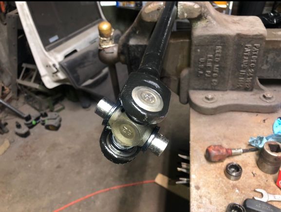 Spicer axle U-joints