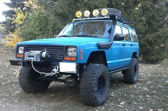 Homemade winch plate from hell. Rock sliders made from old car wash - galvanized steel, homemade grill and custom bumpers :)
