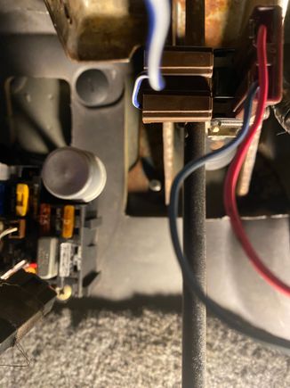 Brake light works (but switch mechanics are off) 
Only the blue/white wire left on the other plastic connector 