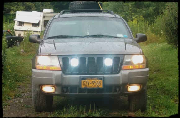 Led driving lights i mounted in the grille of the 4.7