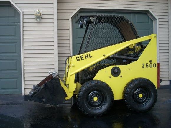 Gehl Completed, except for new tires. Featured on smallenginewarehouse.com as featured repowered Gehl 2500 Skid Steer.