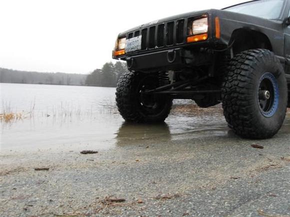 lake=road