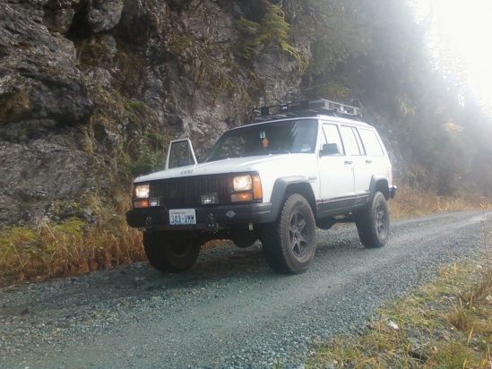by mt baker in washington with 2 1/2 in front 3 1/5 in rear and 31in tires