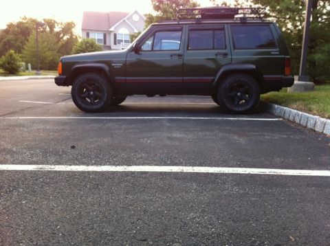 looks like a little safari jeep