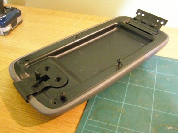 Armrest mod for project XJ-Autobot