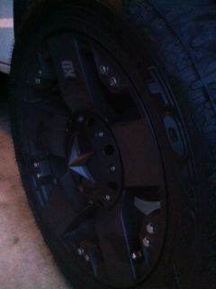 Cut posts on center caps and black painted star