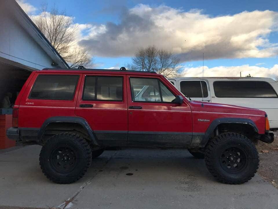 3" Lift and 31" "Mud Tire" Jeep Cherokee