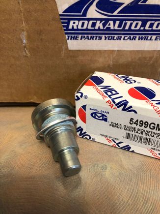 The piece comes with sealant and a washer to avoid oil leaks. 