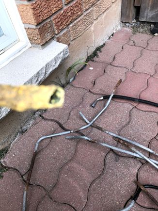 The line crumbled , this was under the insulation 