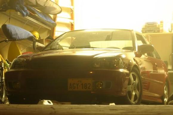 An early pic, this is when the car was waiting to be taken to the shop for its first swap. The D16Y8 took a shit and a friend wanted it for a turbo build so I sold him the D block and bought a B20 and some other goodies