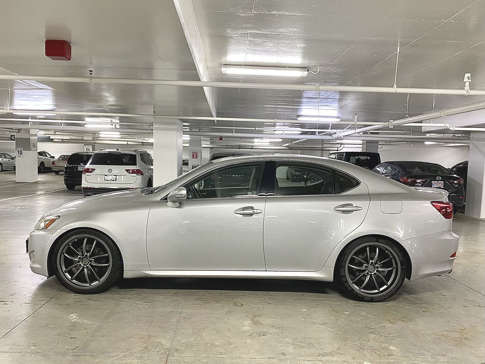 2009 Lexus IS250 - 2009 is250 rwd - Used - VIN JTHBK262X92093794 - 93,500 Miles - 6 cyl - 2WD - Automatic - Sedan - Silver - Burnaby, BC V5C0K4, Canada