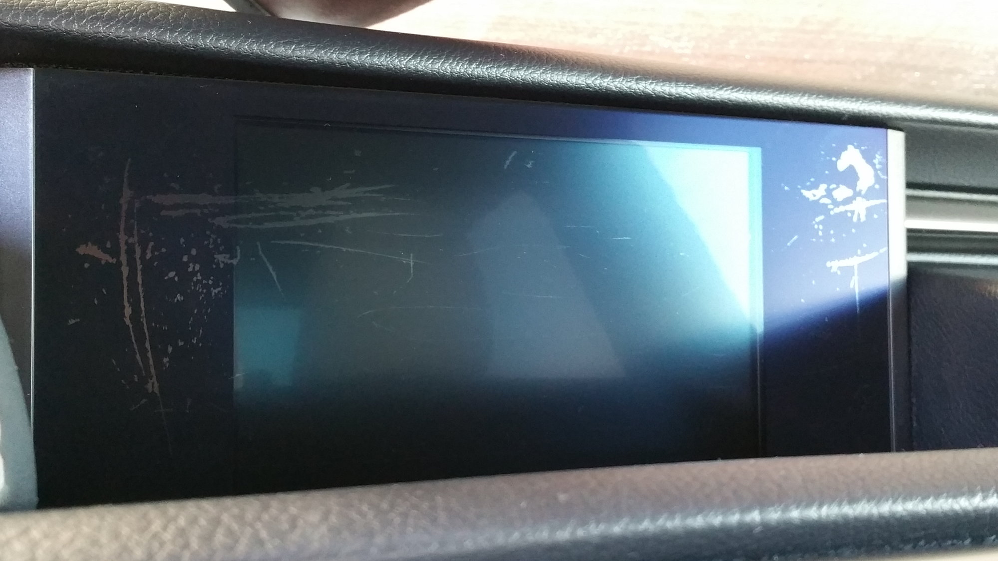 How To Clean Your Car's Infotainment Screen 