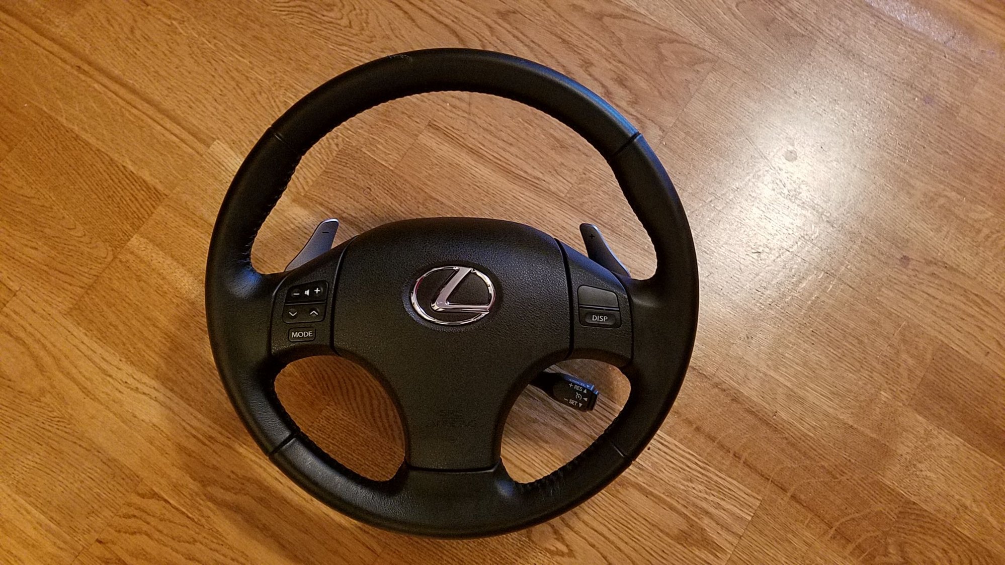 VIP LEXUS 9805 GS300 GS400 GS430 BLACK STEERING WHEEL W/Padles