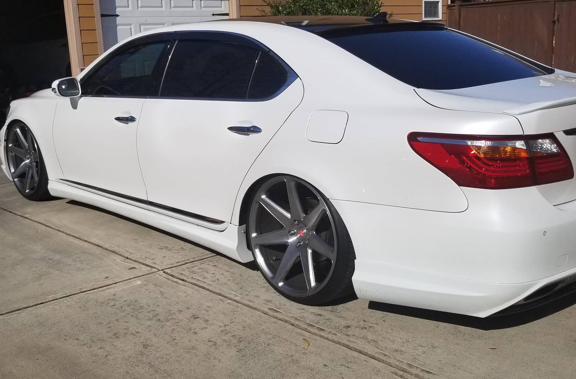 Wheels and Tires/Axles - FS: Vossen CG-207 Forged Wheels 22x9.5/22x11 w/tires - Used - 2007 to 2017 Lexus LS460 - 2018 to 2021 Lexus LC500 - Atlanta, GA 30128, United States