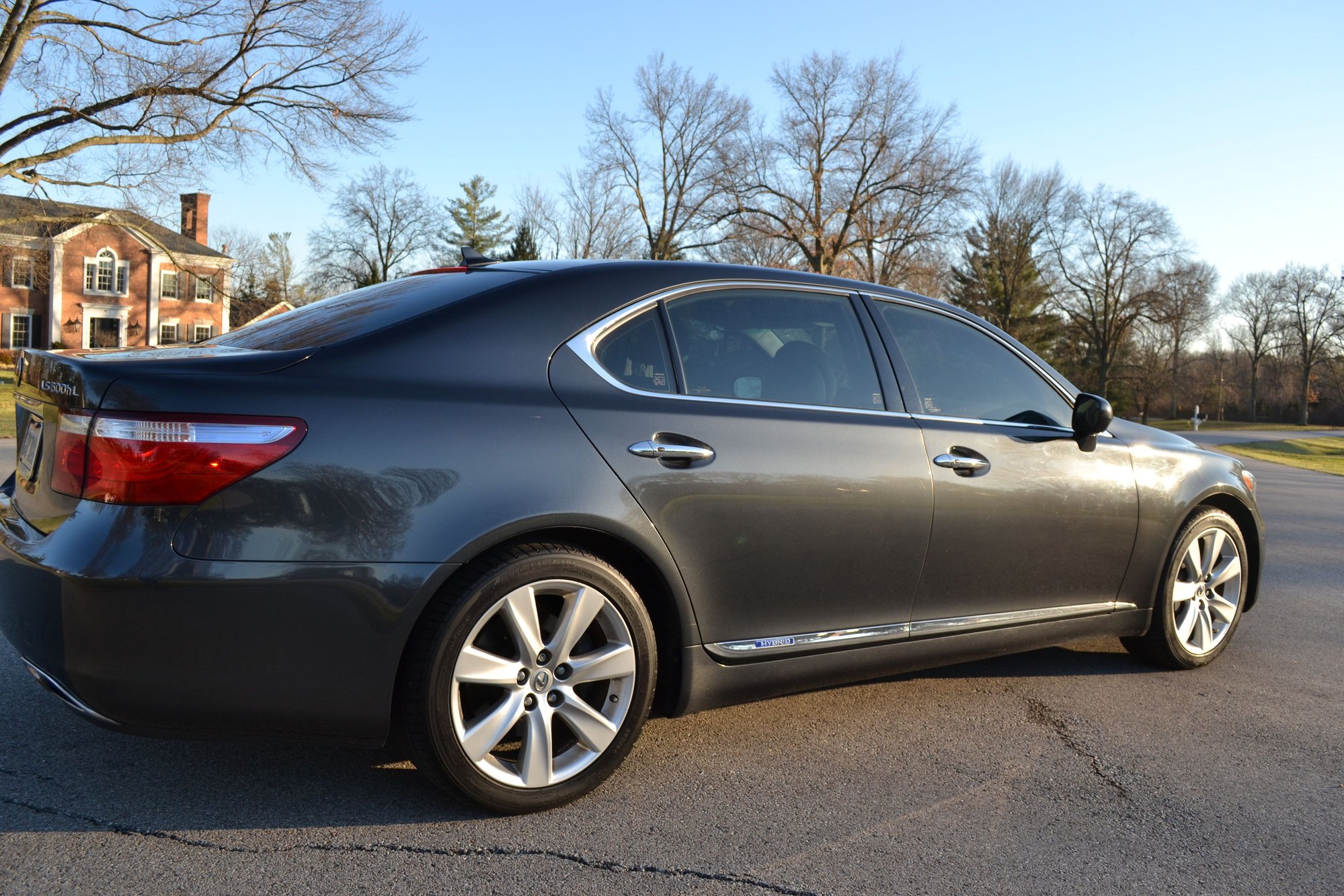 2008 Lexus LS600h - 2008 Lexus LS 600H L - Used - VIN JTHDU46F485006373 - 59,091 Miles - 8 cyl - AWD - Automatic - Sedan - Gray - Cincinnati, OH 45243, United States