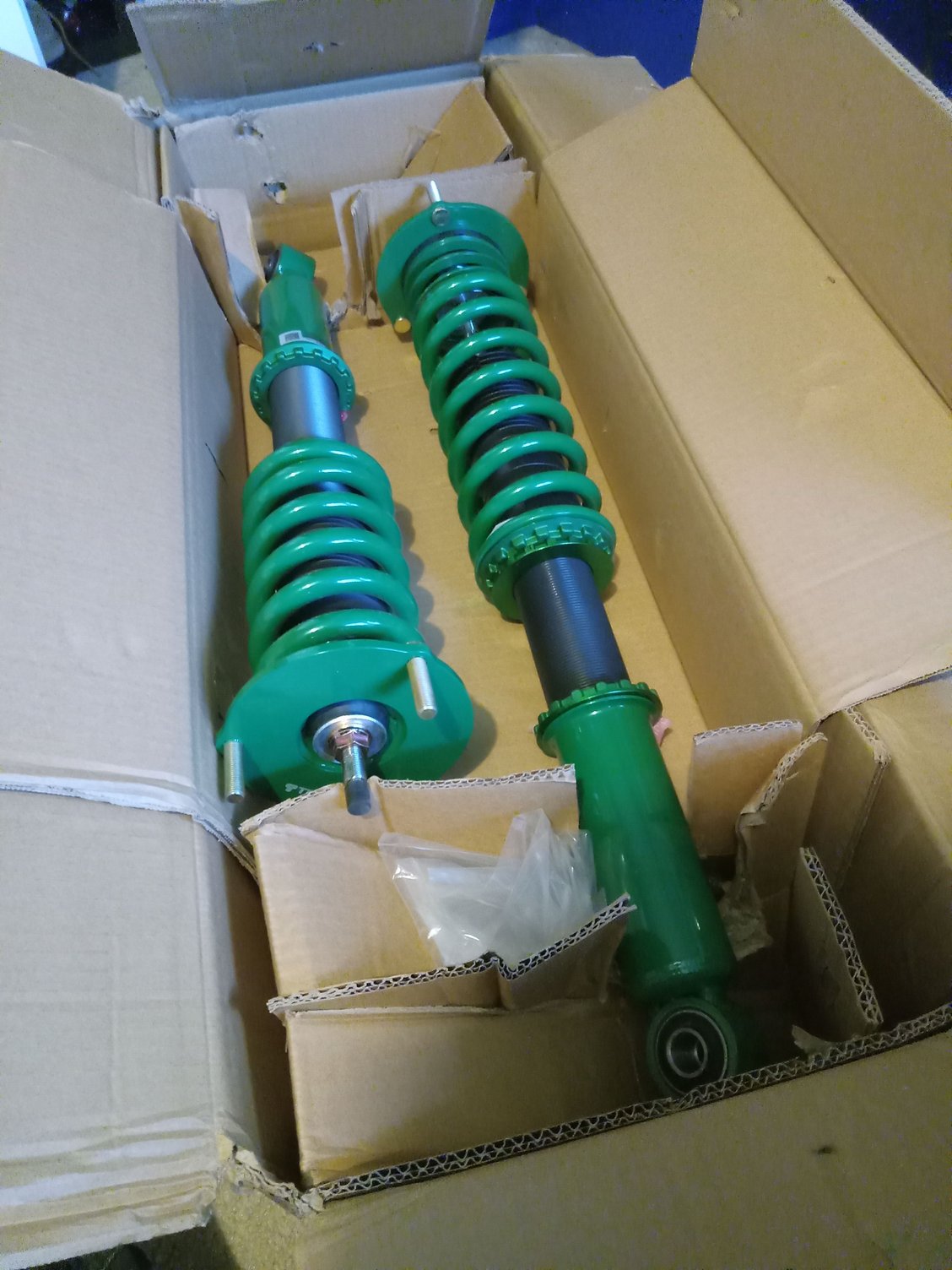 Finally got my coilovers from Redline 360, went with Tein cause Tienshinhan da goat
