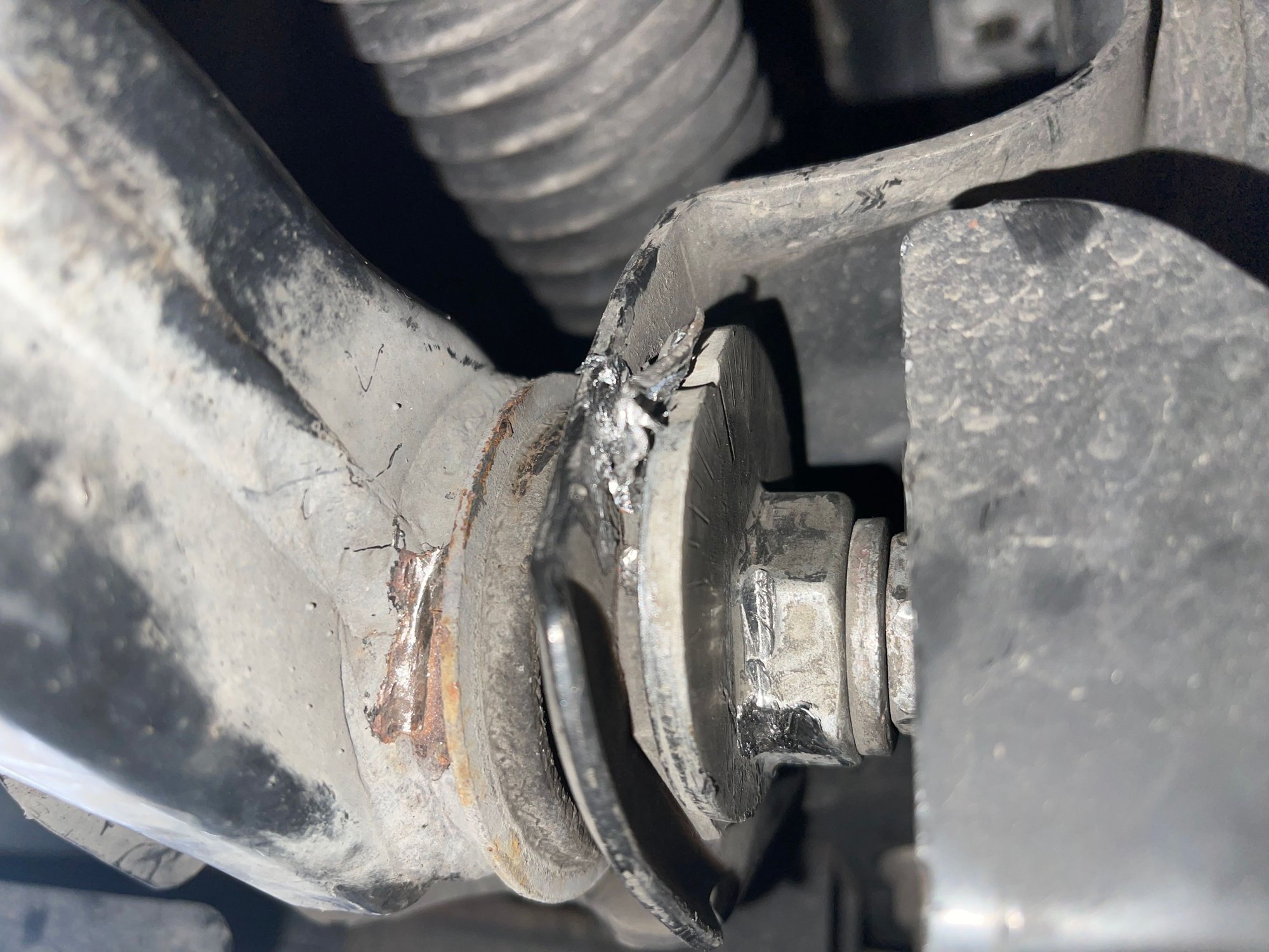 Urgent help and advice bent lower control arm bracket ClubLexus