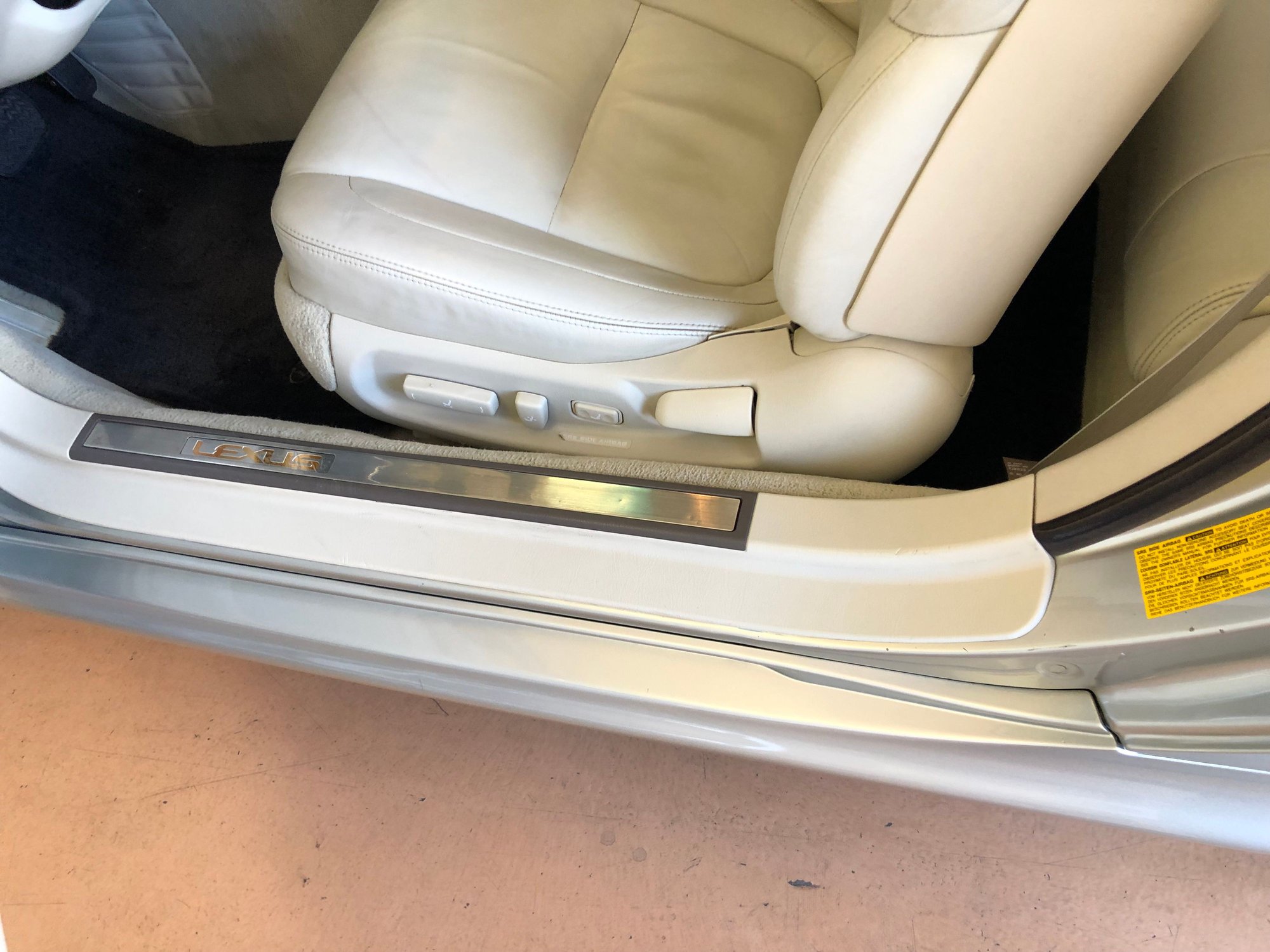 2002 Lexus SC430 - 2002 Lexus SC430 Stunning Immaculate T-belt Service All Maintenance completed - New - VIN JTHFN48Y920001694 - 8 cyl - 2WD - Automatic - Convertible - Silver - Tucson, AZ 85755, United States