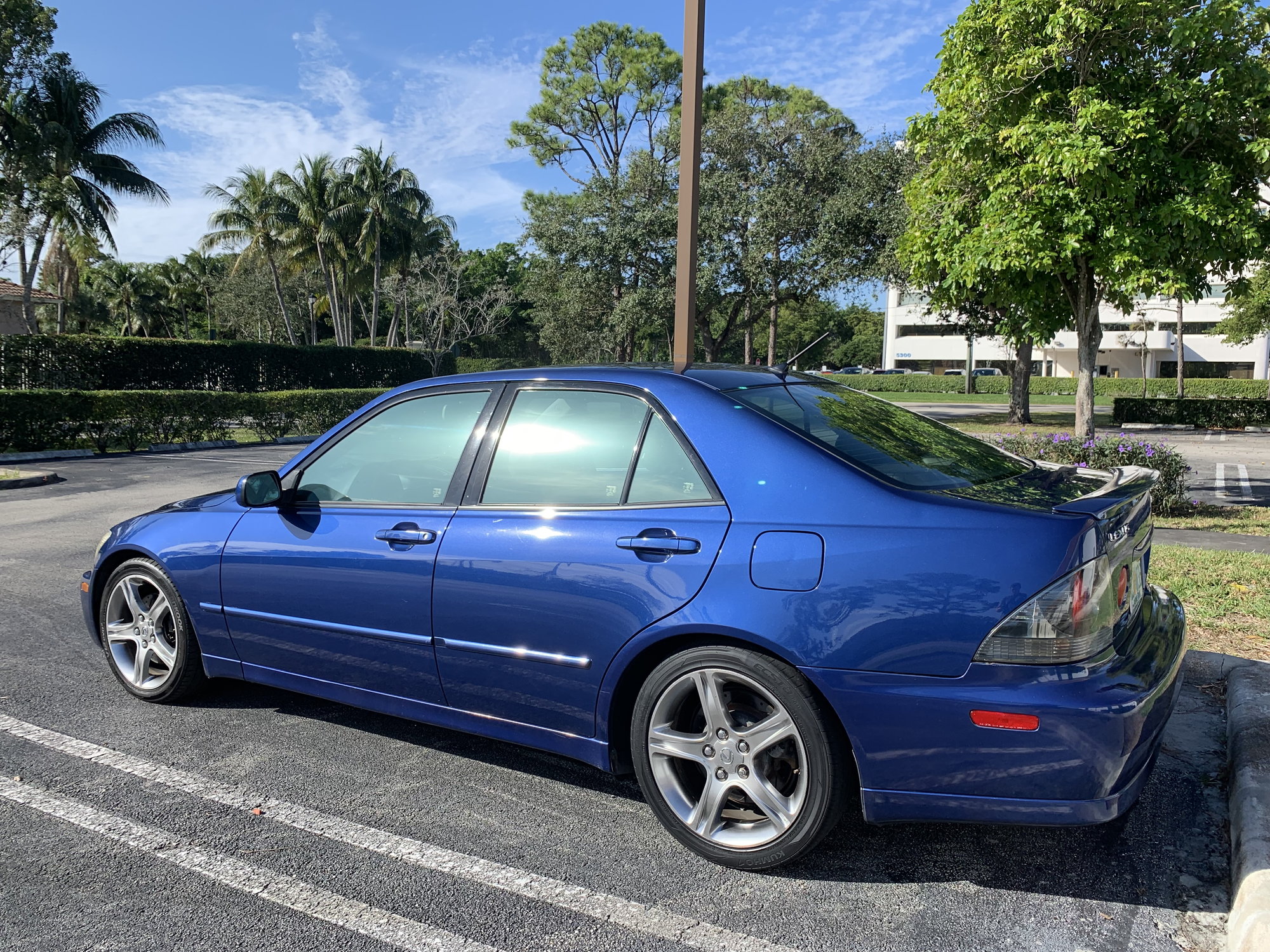 2002 Lexus IS300 - FL: 2002 Lexus IS300 Manual Transmission Intensa Blue Pearl - Used - Delray Beach, FL 33484, United States