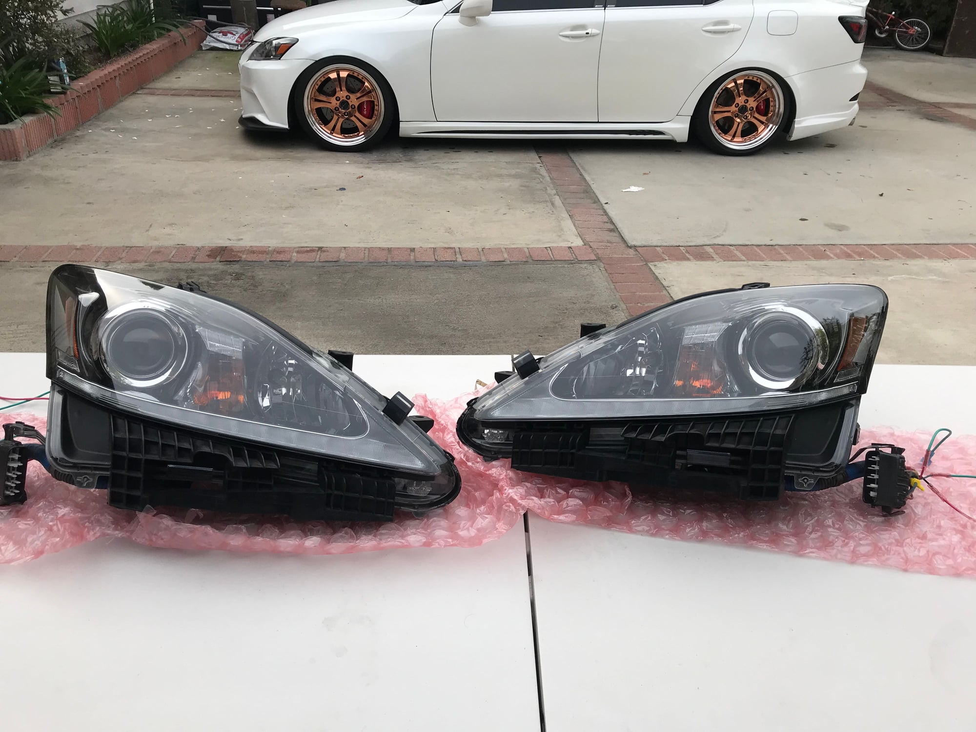Lights - 2012 oem led headlight in great condition - Used - 2006 to 2014 Lexus IS350 - 2006 to 2014 Lexus IS250 - 2008 to 2014 Lexus IS F - Garden Grove, CA 92840, United States