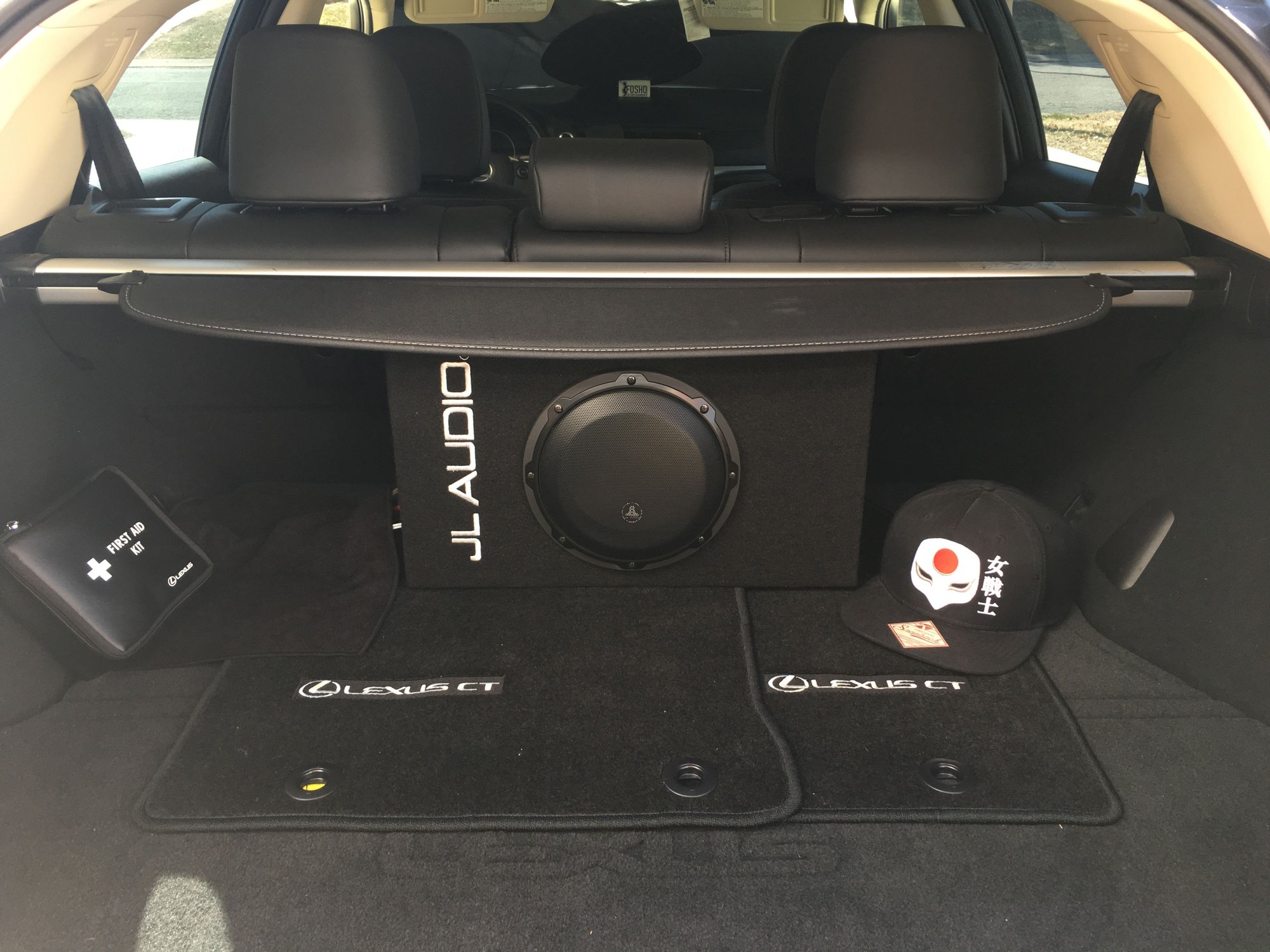 lexus ct200h speakers