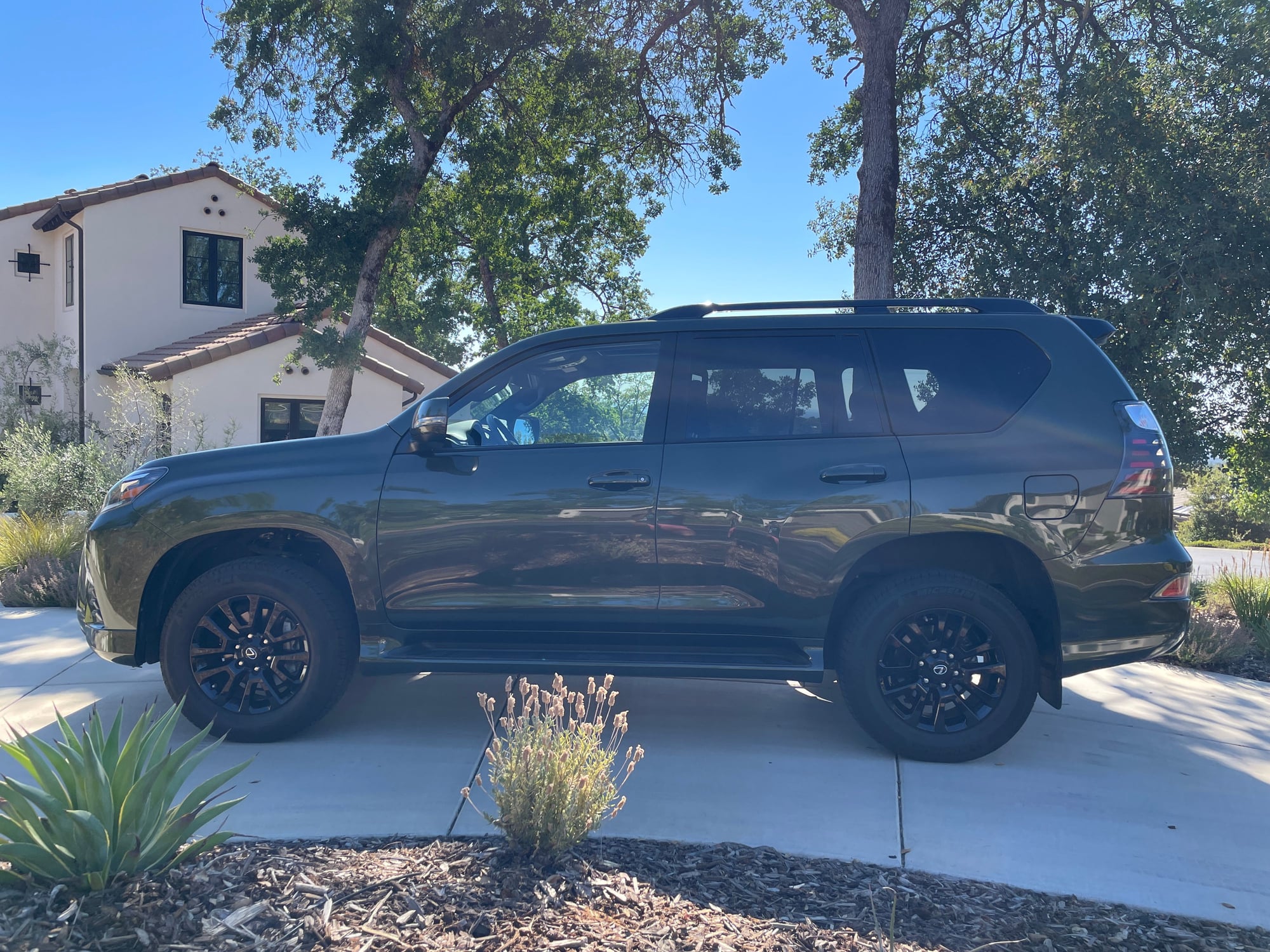 2023 Lexus GX - 2023 Nori Green Pearl Blackline Edition Lexus GX460 - Used - VIN JTJSM7BX4P5343209 - 7,328 Miles - 8 cyl - AWD - Automatic - SUV - Other - El Dorado Hills, CA 95762, United States