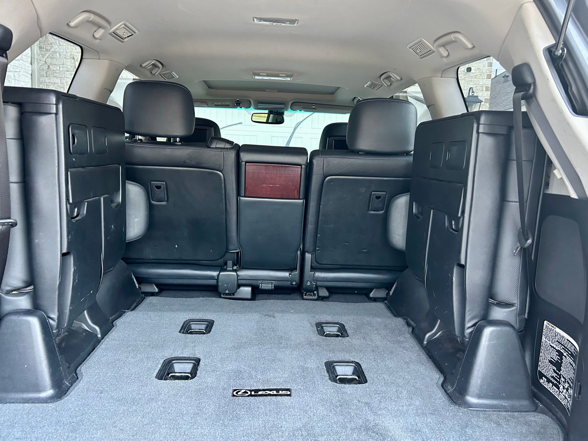 2015 Lexus LX570 - 2015 Lexus LX570 Nebula Grey Pearl - Used - VIN JTJHY7AX6F4172354 - 224,000 Miles - 8 cyl - 4WD - Automatic - SUV - Gray - Katy, TX 77494, United States