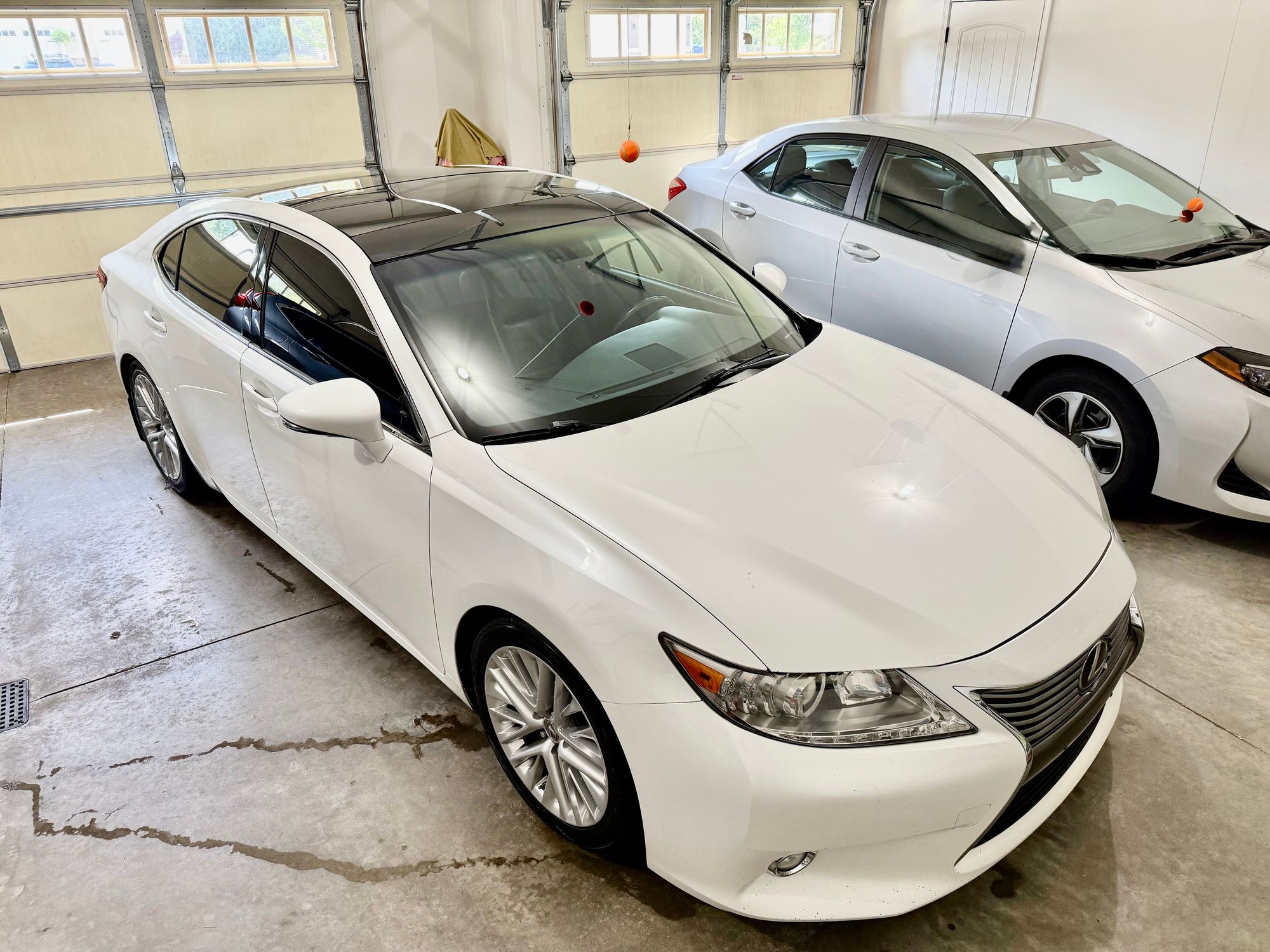 2014 Lexus ES350 - 2014 Lexus Es350 Ultra Luxury - Used - VIN Jthbk1gg4e2103010 - 267,000 Miles - 6 cyl - 2WD - Automatic - Sedan - White - Grand Blanc, MI 48439, United States