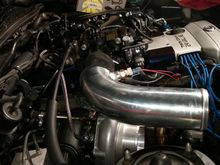 Here we have a quick side shot of the turbo and IC piping for referance