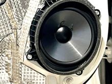 OEM 7" speaker (with some Dynamat...)