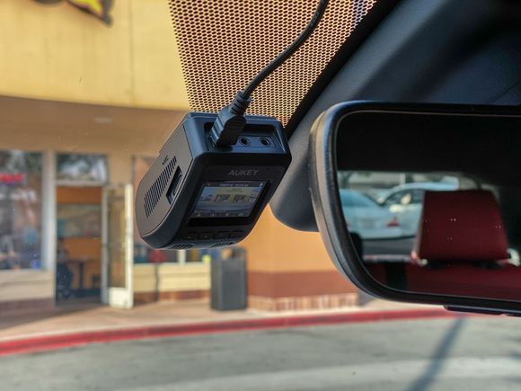 Aukey DR02 Dashcam in my UX 250h F-Sport