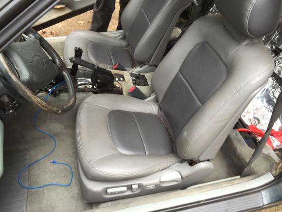 Front seats and rear seats recovered